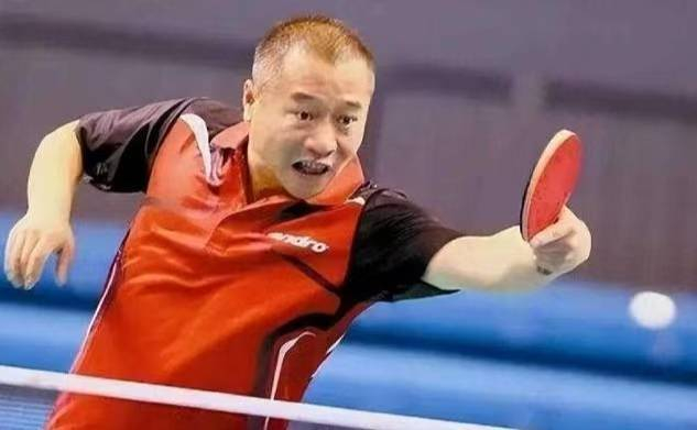 云鼎娱乐app下载-乒坛传奇王涛，军衔在刘国梁之上，58岁暴瘦，徒弟也是奥运冠军